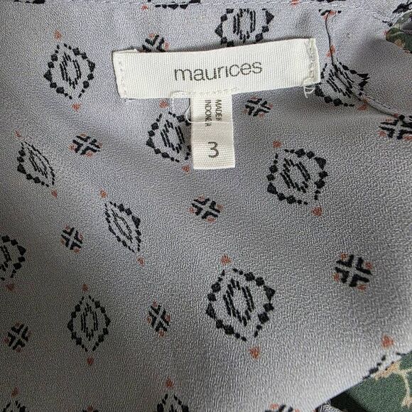 Maurices Geo Print Short Sleeve Top Size 3x Plus - Picture 6 of 8